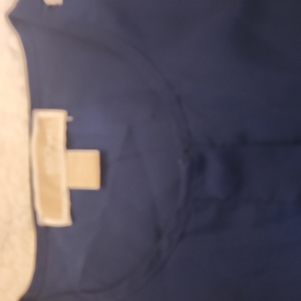 Top - Picture 3 of 4